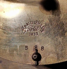 Редкий антикварный каминный гарнитур с канделябрами «ETABLISSEMENT Petit 1832» (Франция)